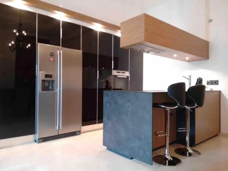 San Fernando Luxury Loft - Free Parking Apartment Seville 0*,